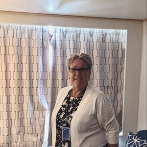 Meet your Posher, Moira